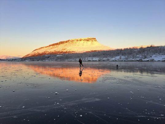 Ahma Moekki Apartment Kilpisjarvi Bagian luar foto